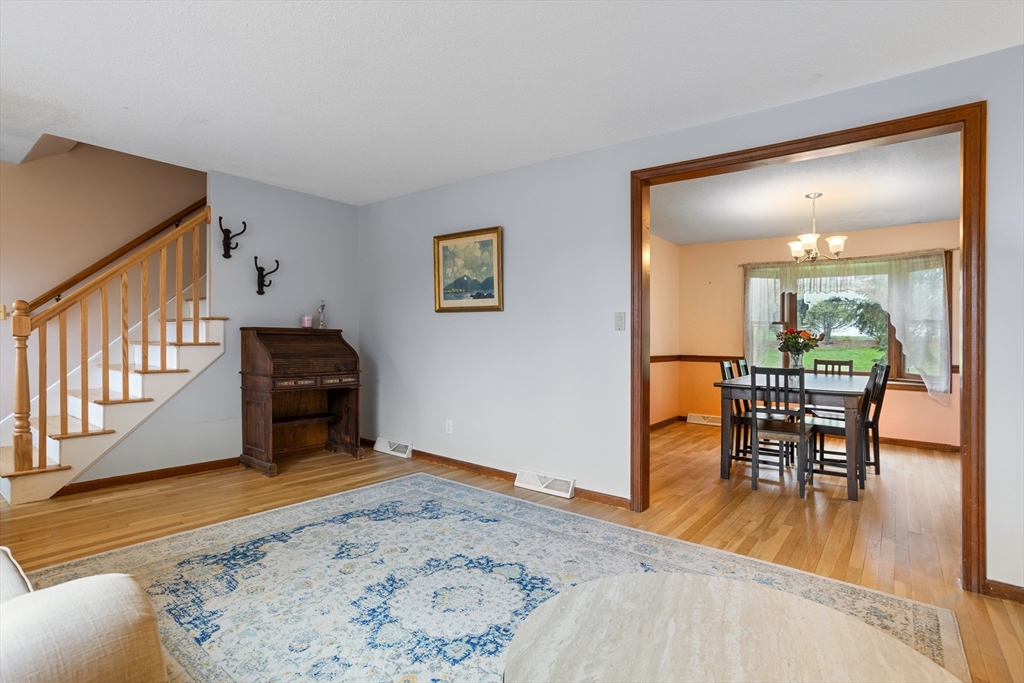 3 Meadowbrook Road Acton, MA 01720 - Photo 9 of 41 Gallery Image 9