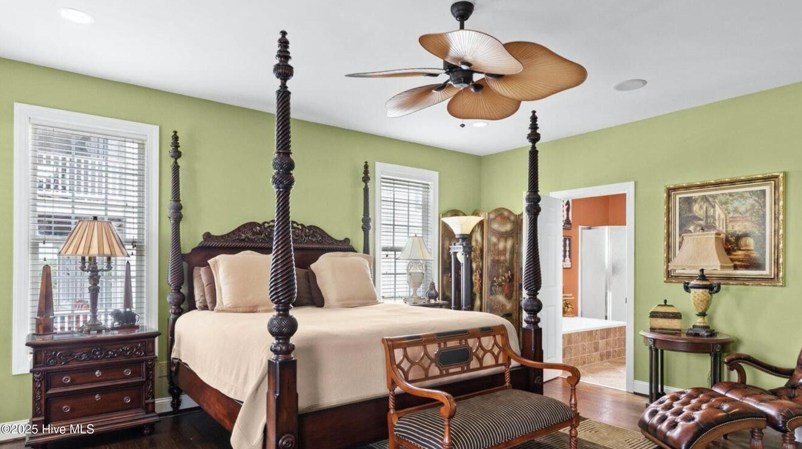 108 Kiawa Way Indian Beach, NC 28512 - Photo 16 of 54 Screenshot 2025-05-28 at 9.06.42 AM