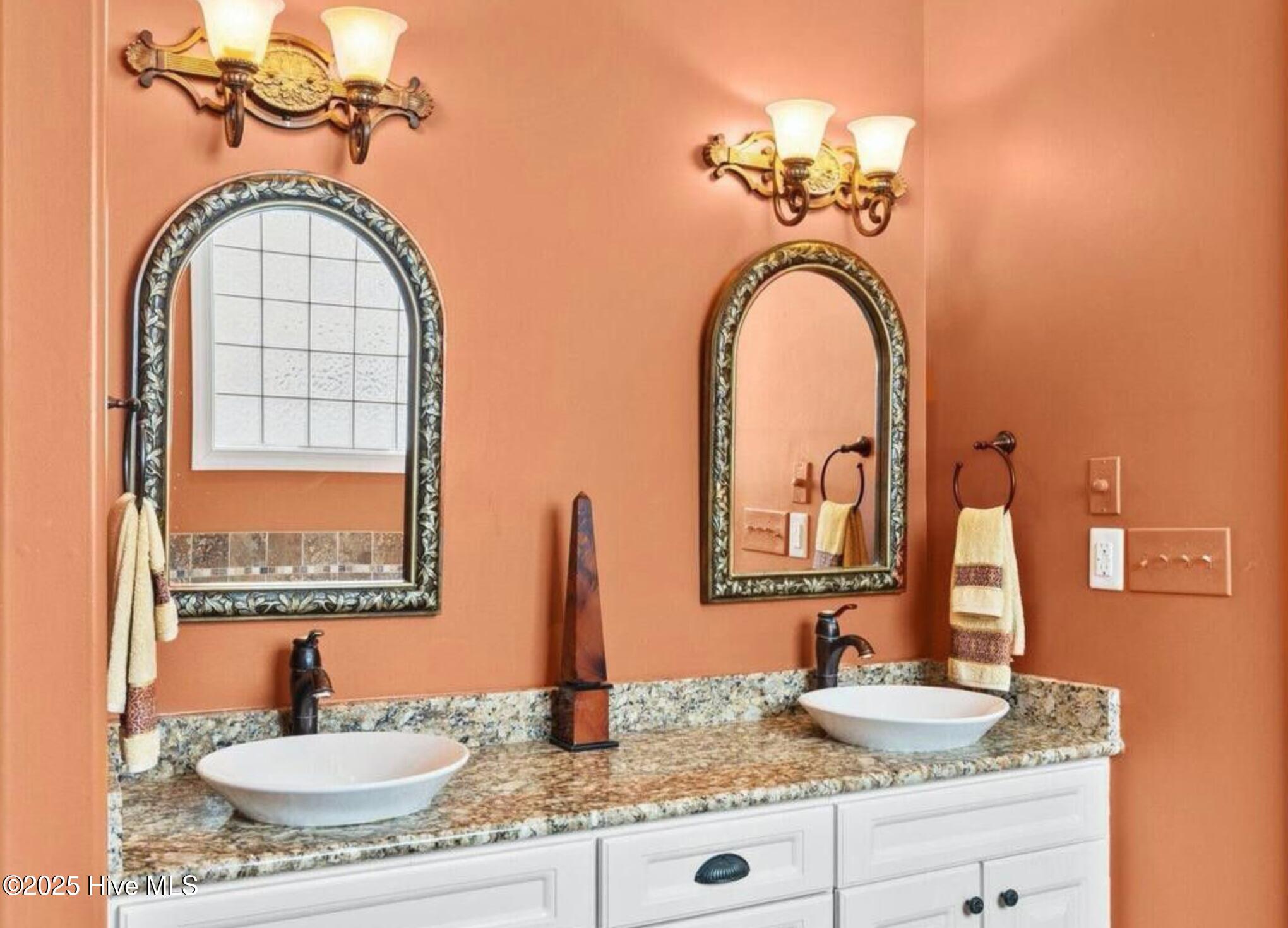 108 Kiawa Way Indian Beach, NC 28512 - Photo 18 of 54 Screenshot 2025-05-28 at 9.07.09 AM