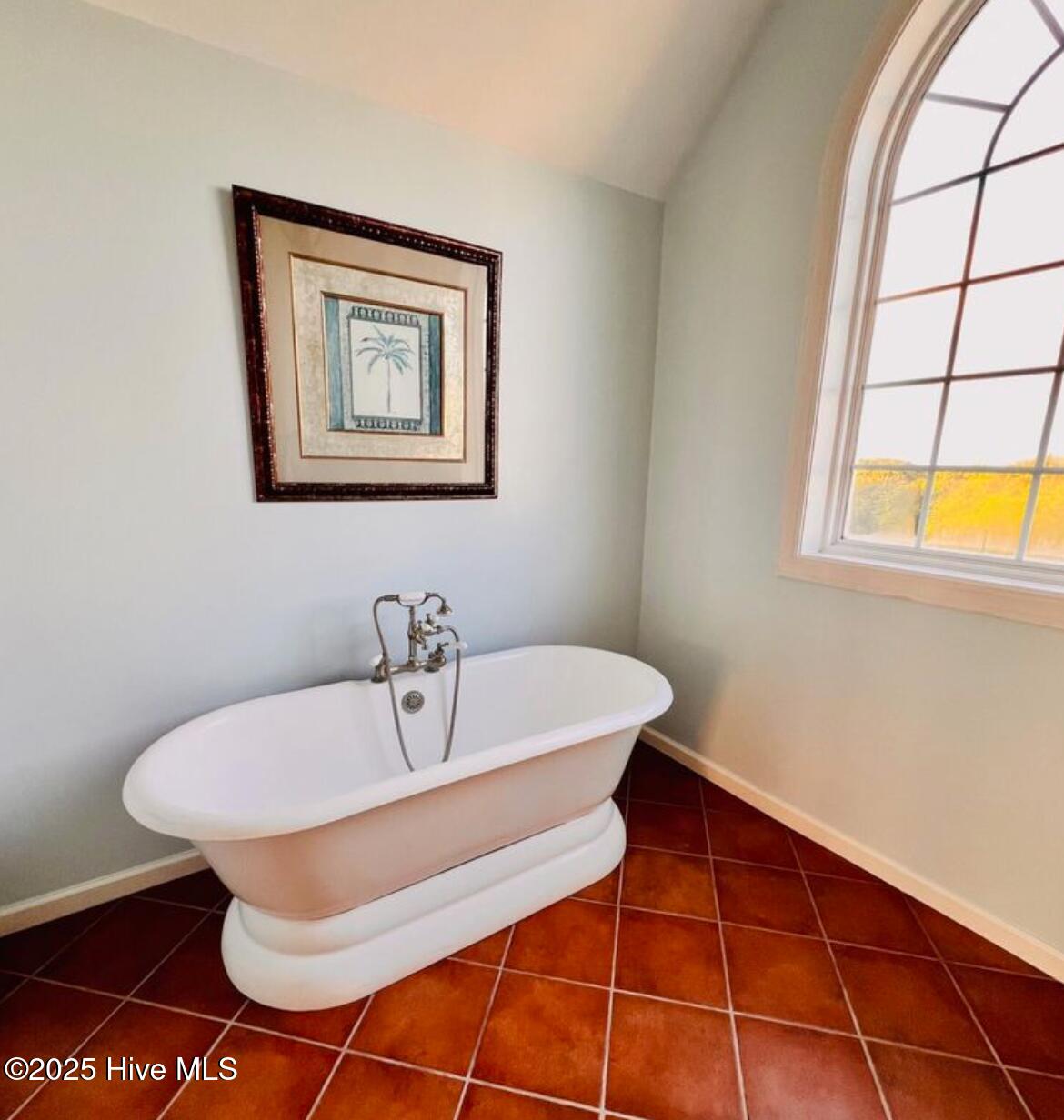 108 Kiawa Way Indian Beach, NC 28512 - Photo 25 of 54 Screenshot 2025-05-28 at 9.08.39 AM