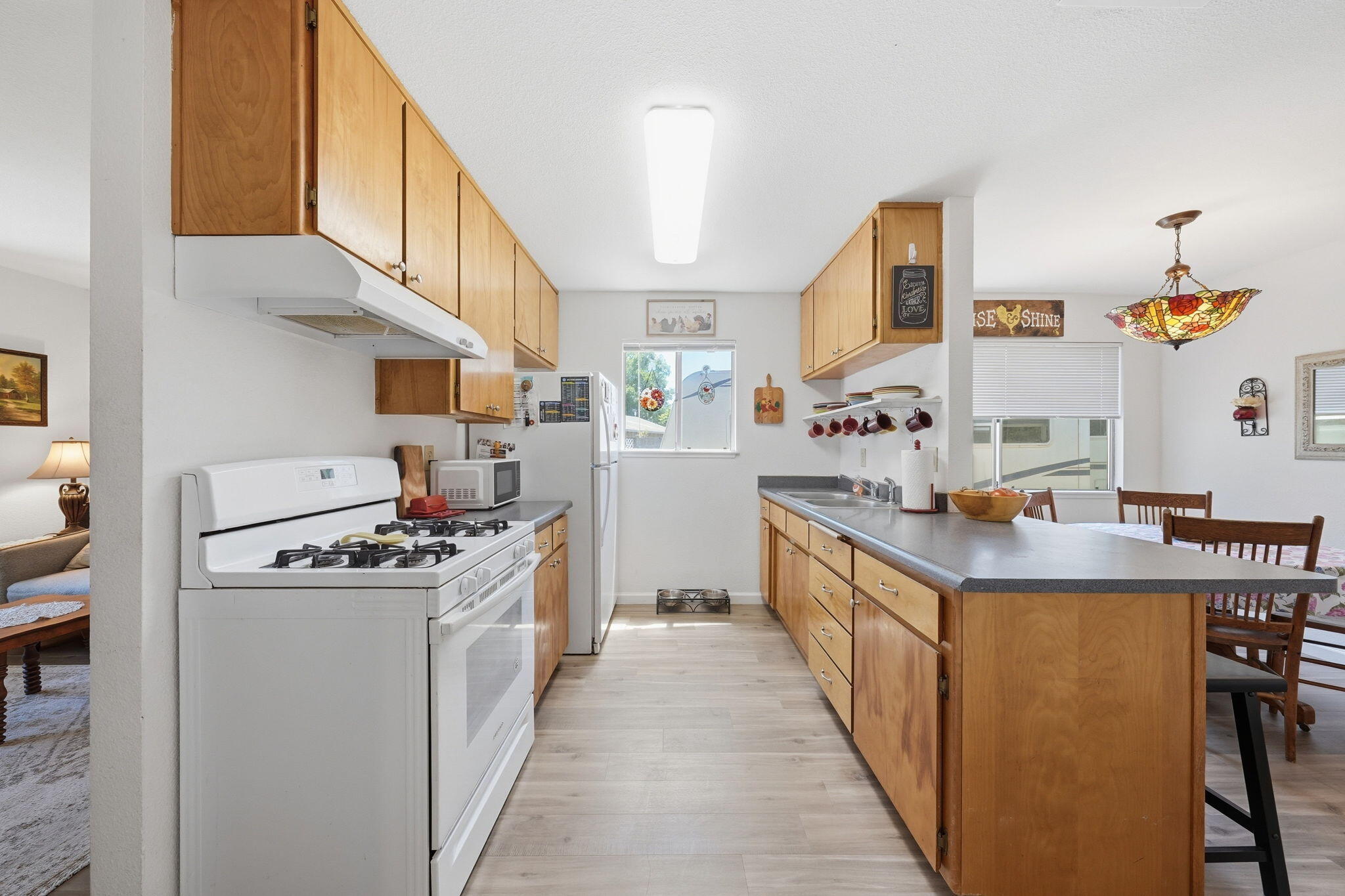 3678 Rabbit Lane Cottonwood, CA 96022 - Photo 6 of 16 Kitchen