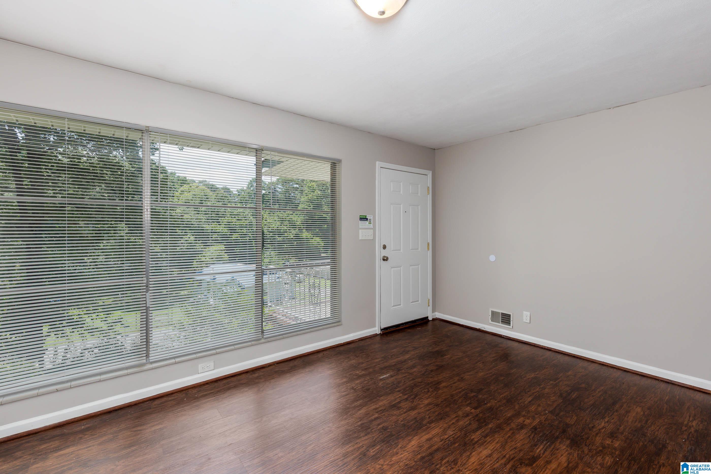 923 McDonald Chapel Road Birmingham, AL 35224 - Photo 4 of 35