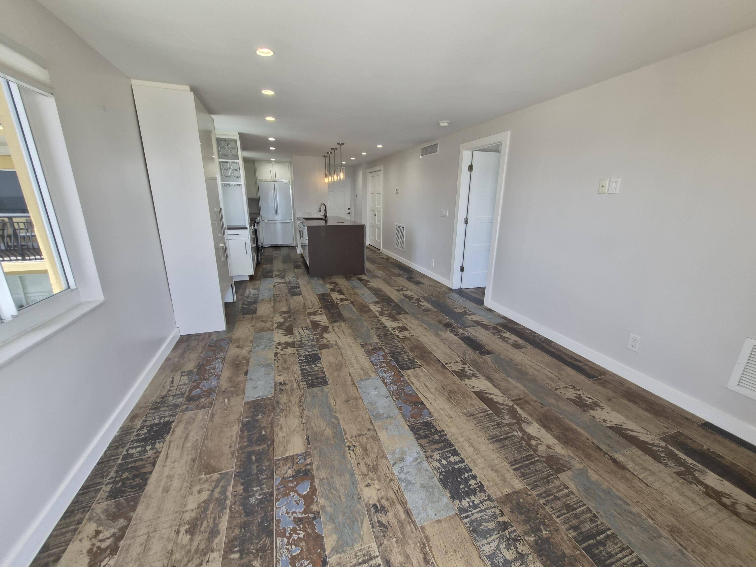 1815 North Surf Road, Unit 404 Hollywood, FL 33019 - Photo 29 of 35 20260709_122327
