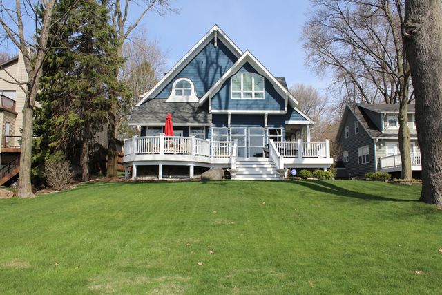 2408 North Shore Drive, Delavan, WI 53115