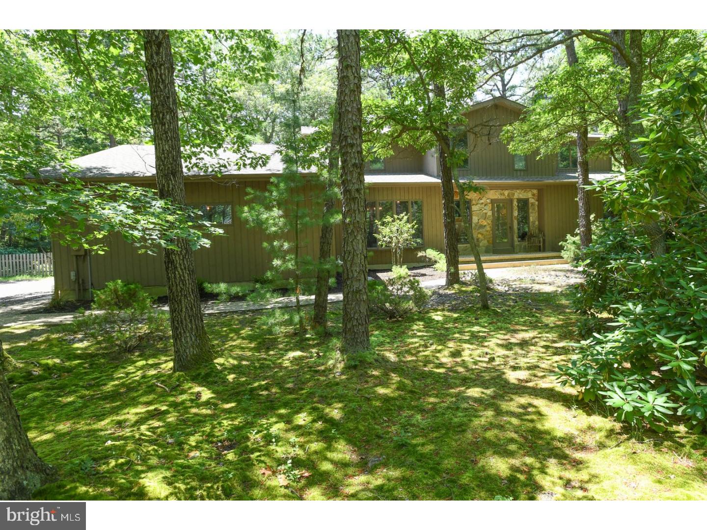 10 Piney Run Road Medford, NJ 08055 - Photo 2 of 25 Front Yard