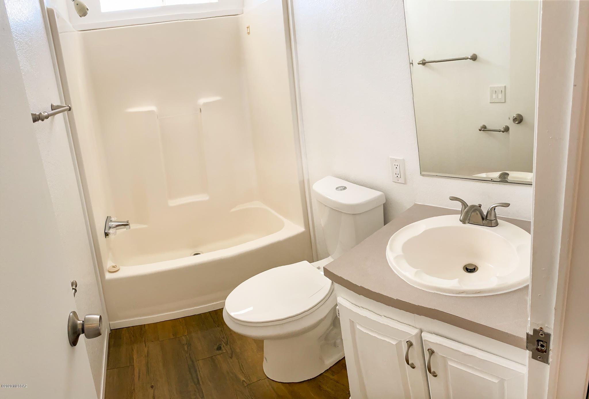 7910 North Prorodeo Road Tucson, AZ 85743 - Photo 10 of 13