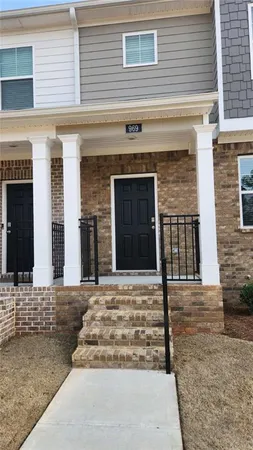 $2,380 | 969 Cades Walk, Lawrenceville, GA 30045