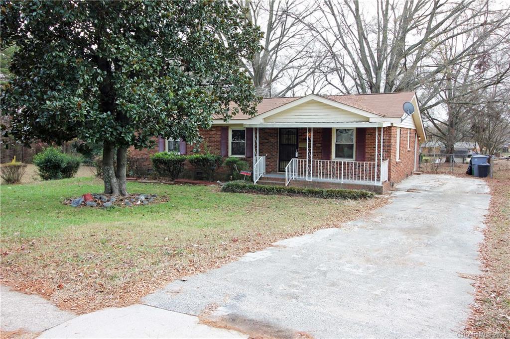 1808 Griers Grove Road Charlotte, NC 28216 - Photo 9 of 10