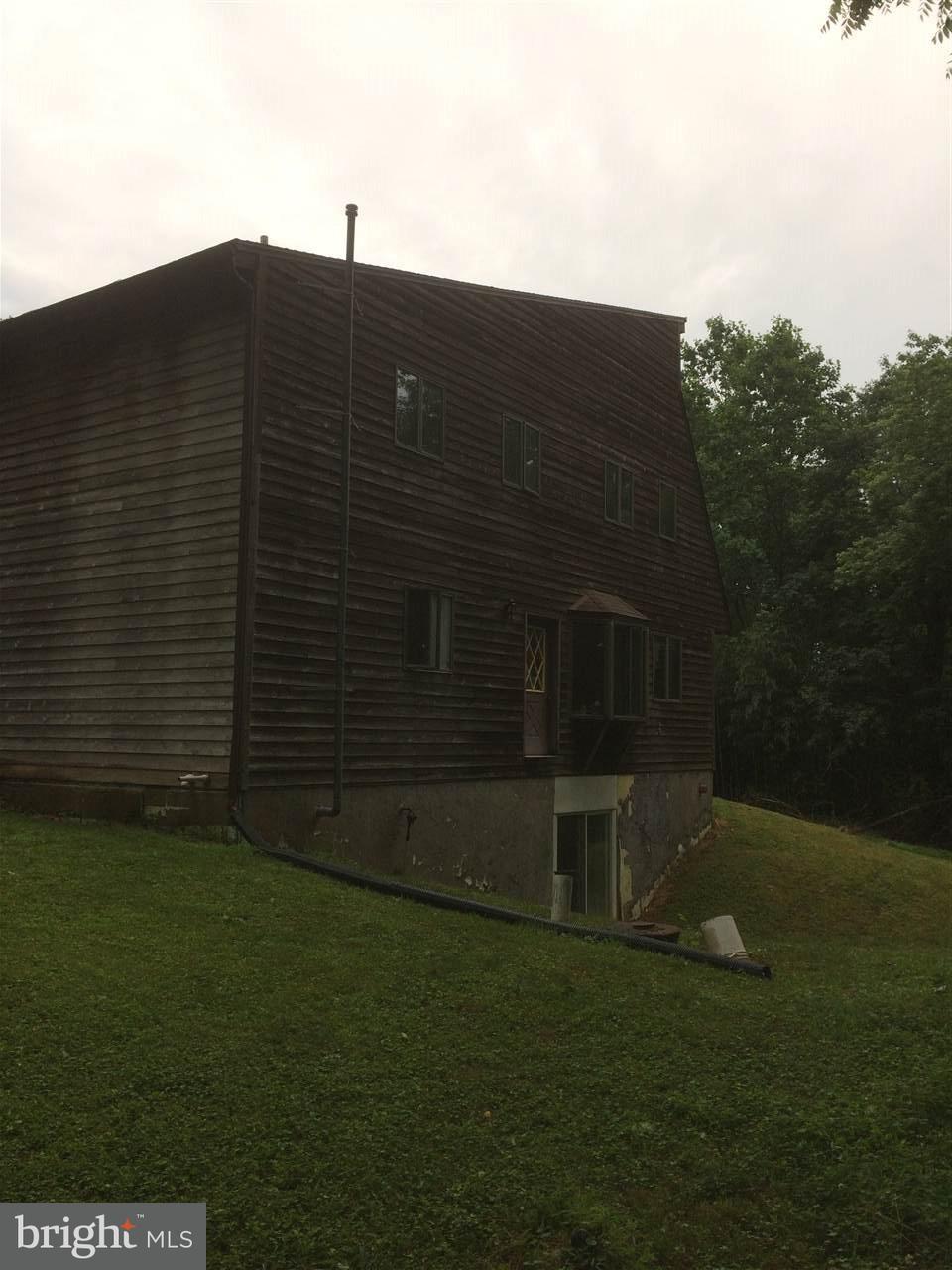 10455 Enfield Road Felton, PA 17322 - Photo 2 of 35 Gallery Image 2