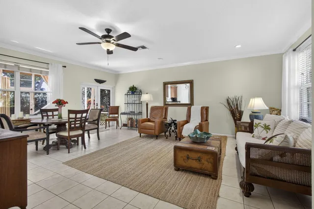 $425,000 | 310 Laurel Oaks Way, Jupiter, FL 33458