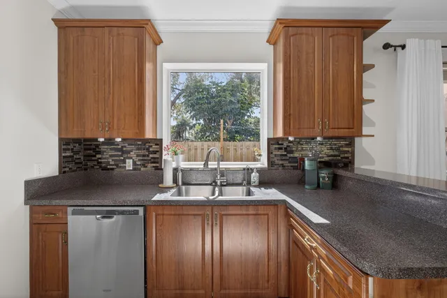 $425,000 | 310 Laurel Oaks Way, Jupiter, FL 33458