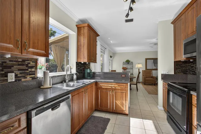 $425,000 | 310 Laurel Oaks Way, Jupiter, FL 33458