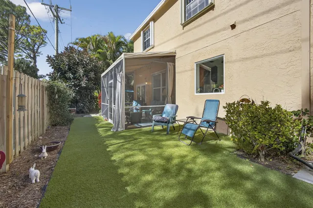 $425,000 | 310 Laurel Oaks Way, Jupiter, FL 33458