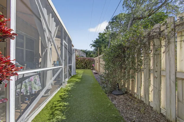 $425,000 | 310 Laurel Oaks Way, Jupiter, FL 33458