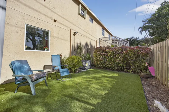 $425,000 | 310 Laurel Oaks Way, Jupiter, FL 33458