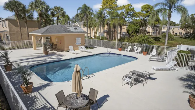 $425,000 | 310 Laurel Oaks Way, Jupiter, FL 33458