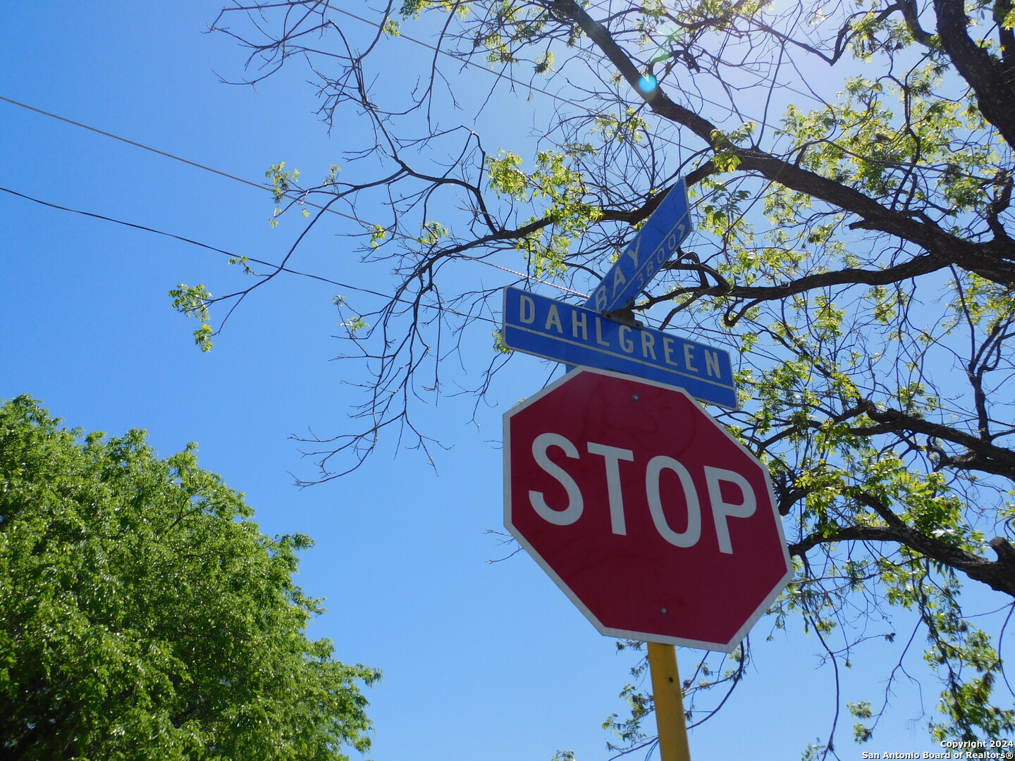 3827 Bay San Antonio, TX 78237 - Photo 20 of 23 a sign that is on a pole