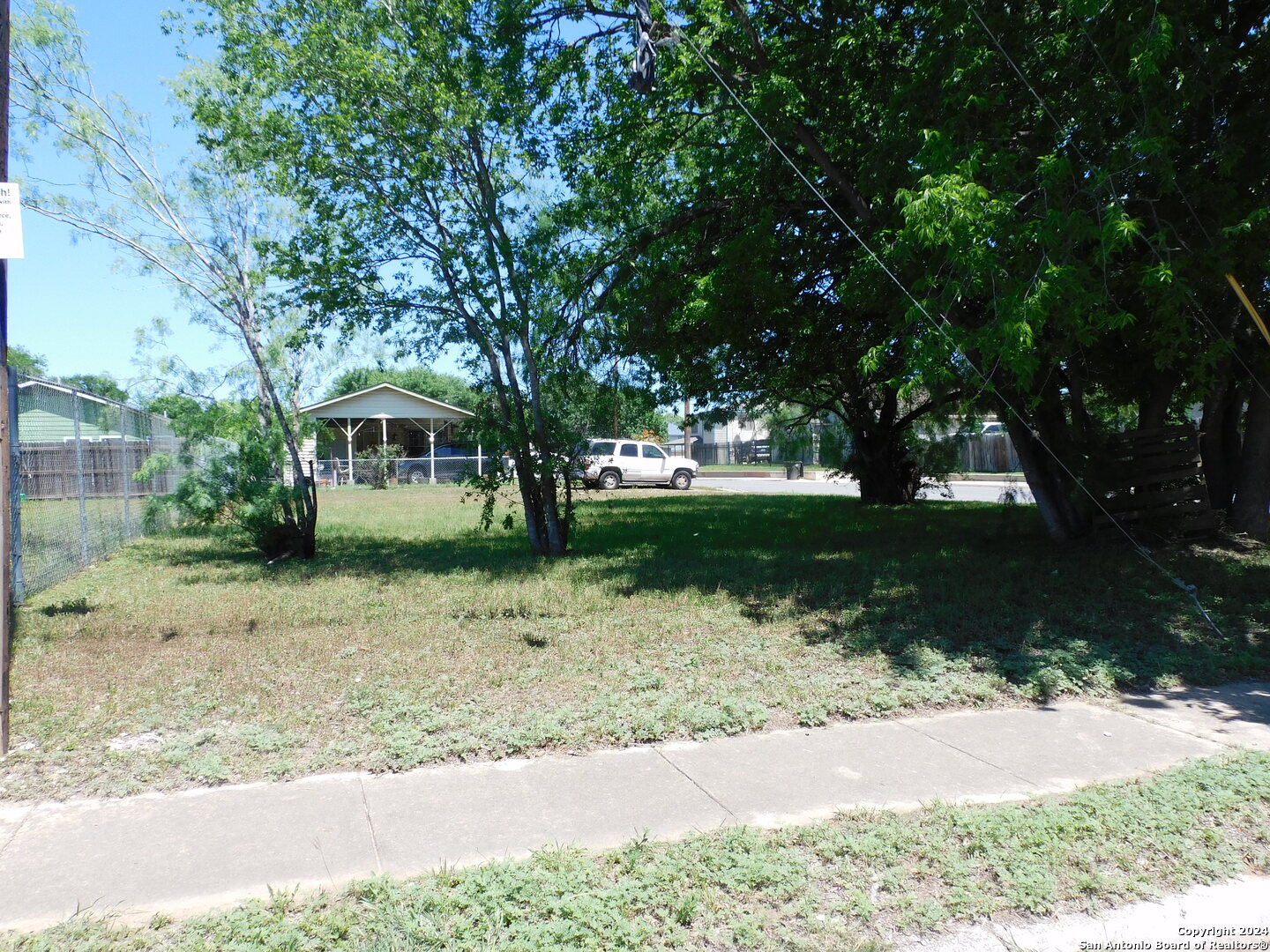 3827 Bay San Antonio, TX 78237 - Photo 21 of 23 a view of a yard with plants and a tree