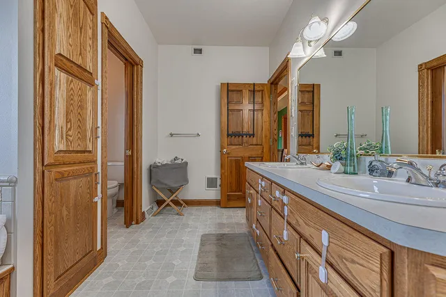 $649,900 | N558 Schroeter Drive, Sherman, WI 53075