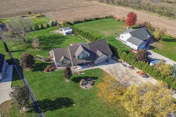 $649,900 | N558 Schroeter Drive, Sherman, WI 53075