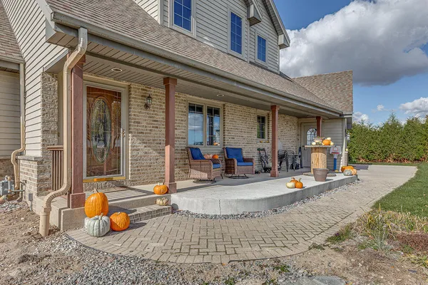 $649,900 | N558 Schroeter Drive, Sherman, WI 53075