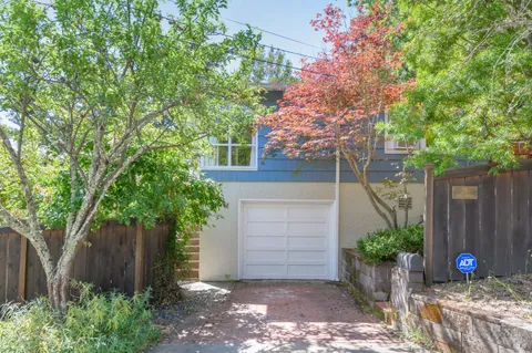 $899,000 | 25 Maple Avenue, Fairfax, CA 94930