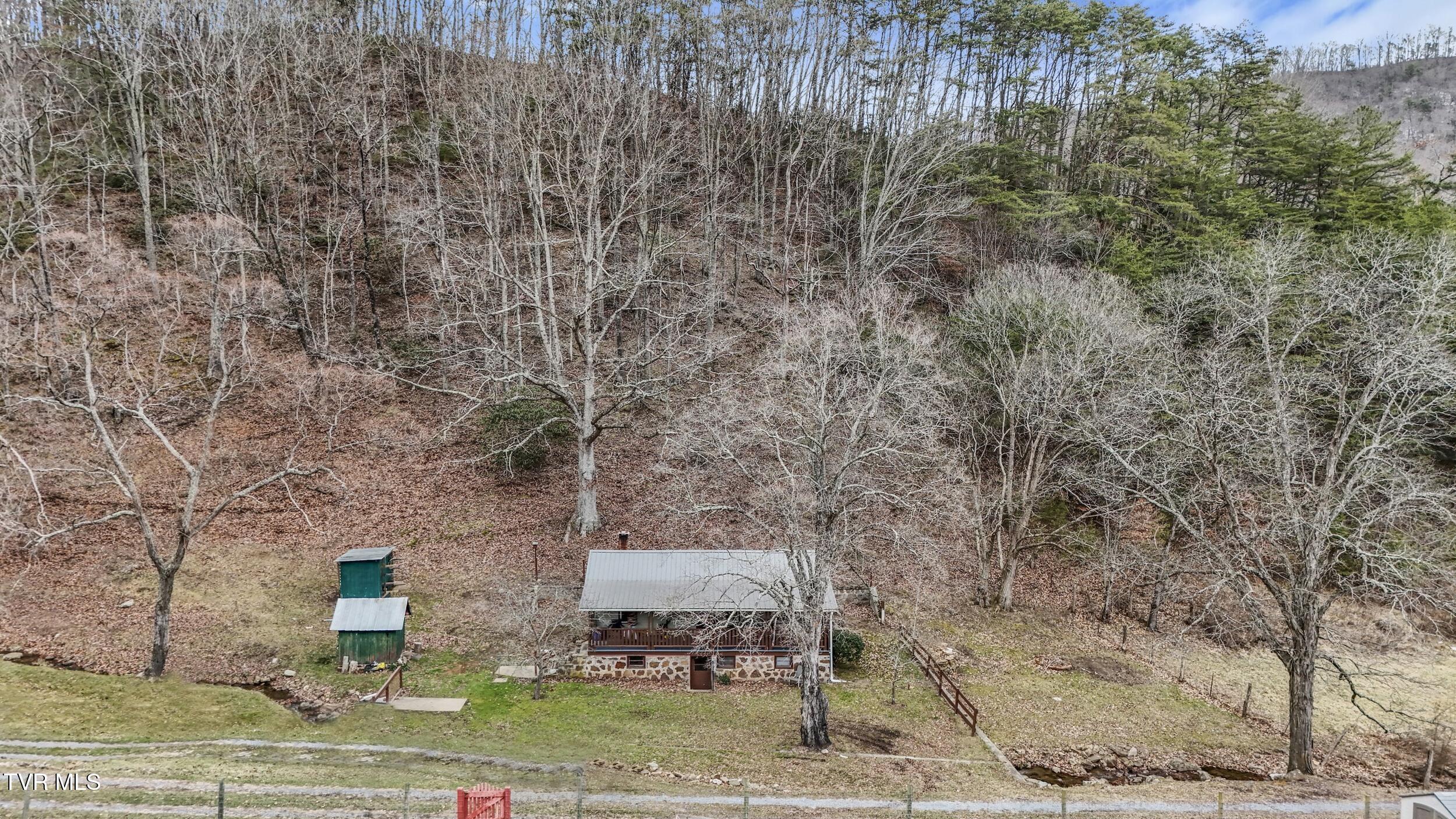 201 Falling Rock Road Saltville, VA 24370 - Photo 32 of 58 30_dji_20250130141105_0397_d