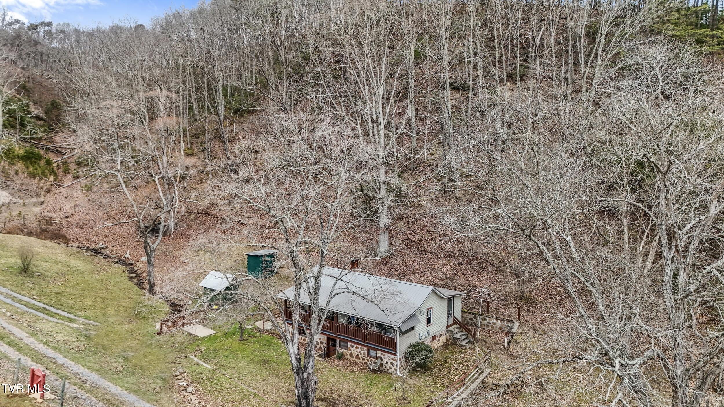 201 Falling Rock Road Saltville, VA 24370 - Photo 33 of 58 31_dji_20250130141120_0400_d