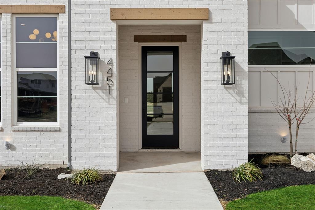 4451 Redbud Lane Midlothian, TX 76065 - Photo 3 of 35