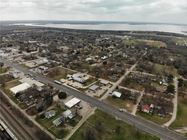 $269,000 | 124 12th Street, Somerville, TX 77879