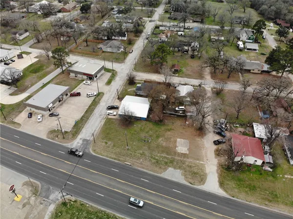 $269,000 | 124 12th Street, Somerville, TX 77879