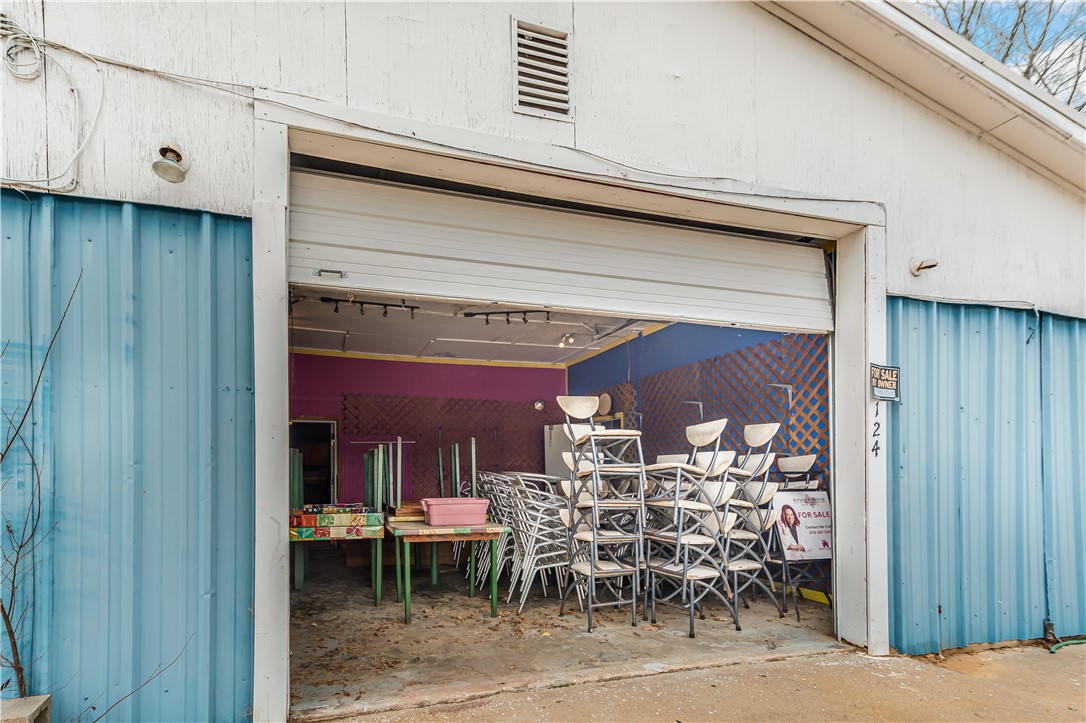 124 12th Street Somerville, TX 77879 - Photo 5 of 42 a view of a two chairs and table in the balcony