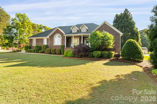 $850,000 | 1701 South Point Road, Belmont, NC 28012