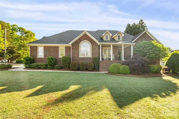$850,000 | 1701 South Point Road, Belmont, NC 28012