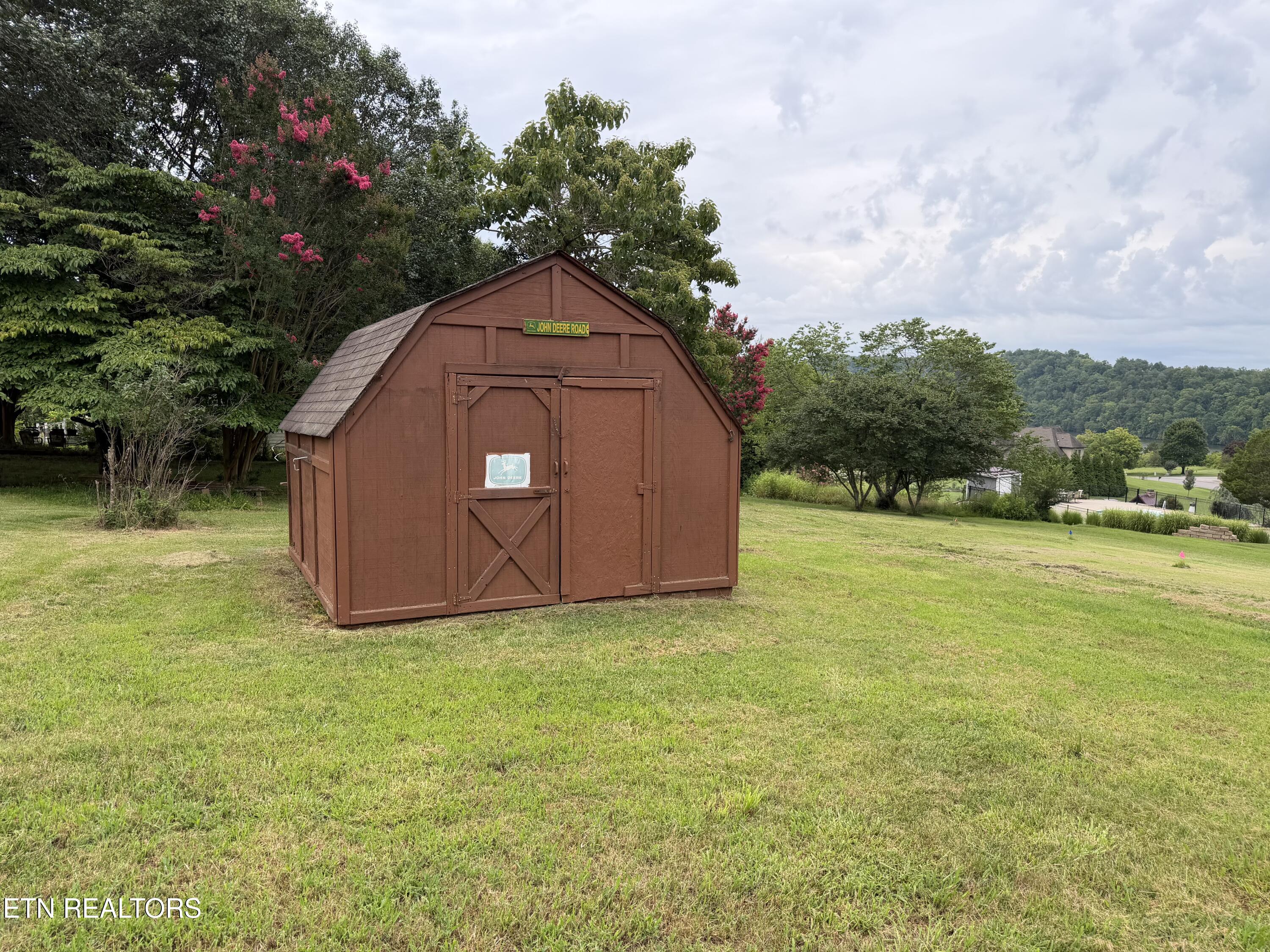 152 Morris Road Kingston, TN 37763 - Photo 18 of 20 Storage Shed