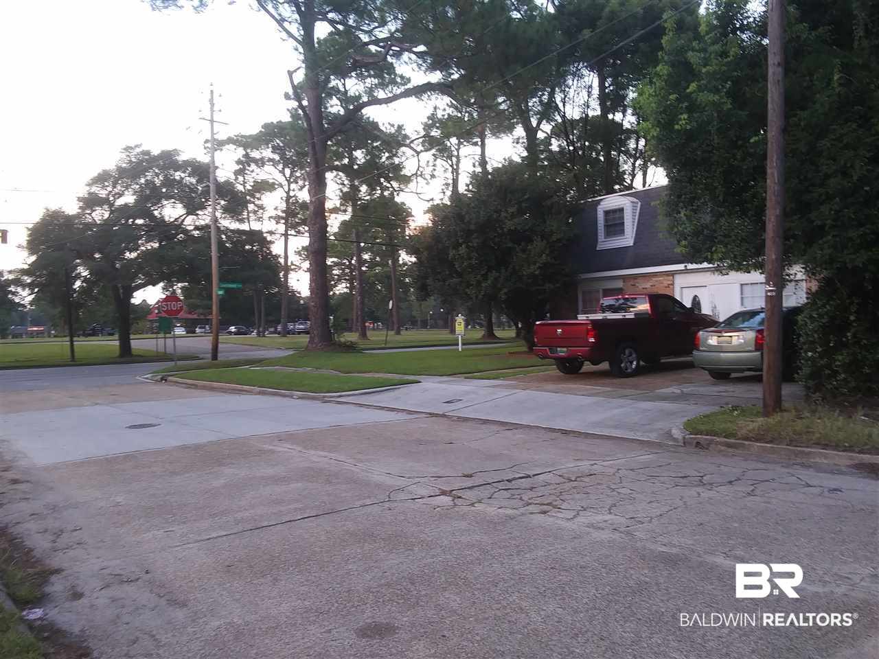 403 Seminole Street Mobile, AL 36606 - Photo 4 of 4