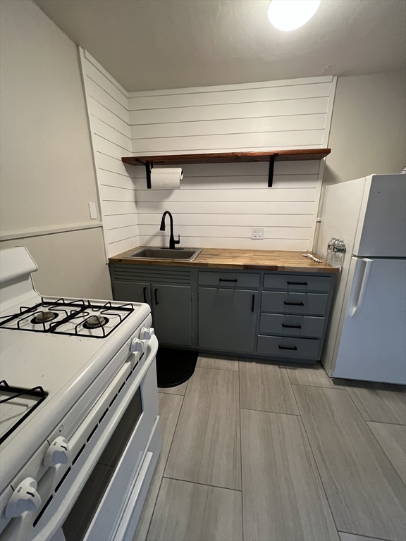 104 Grove Street Fall River, MA 02720 - Photo 11 of 11 Gallery Image 11