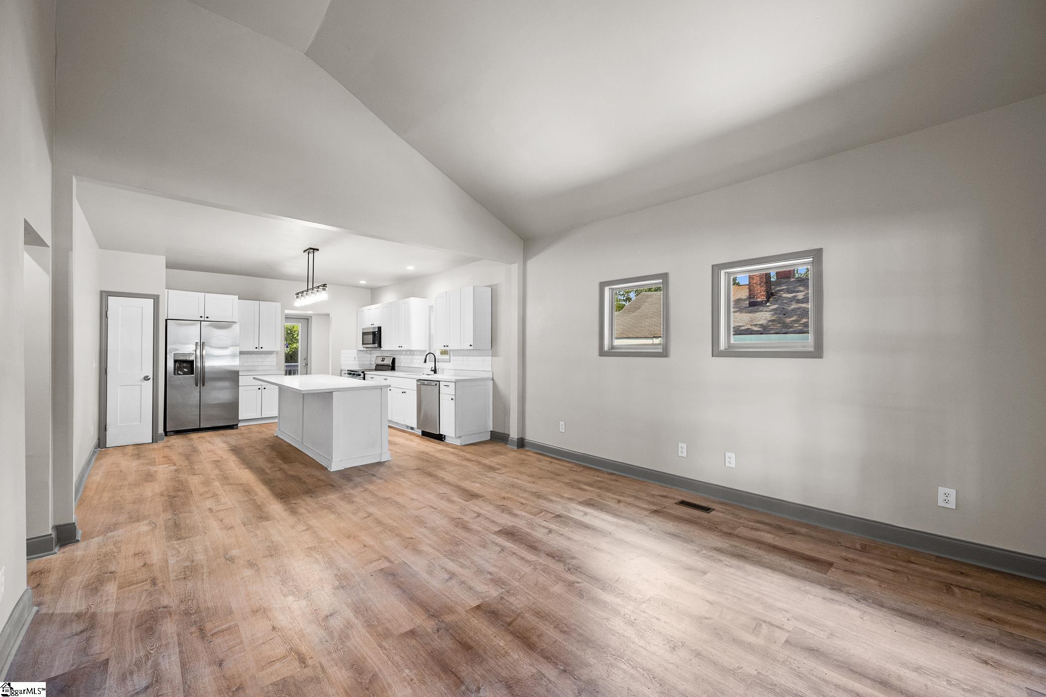 608 Easley Bridge Road Greenville, SC 29611 - Photo 4 of 29