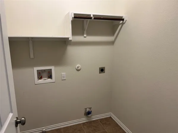 $2,400 | 9932 Aly May Drive, Austin, TX 78748