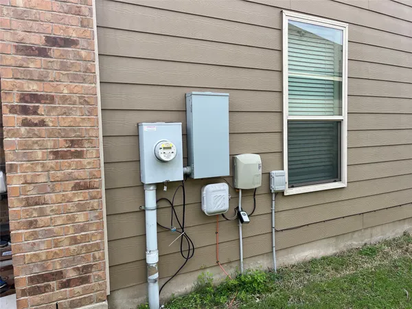 $2,400 | 9932 Aly May Drive, Austin, TX 78748