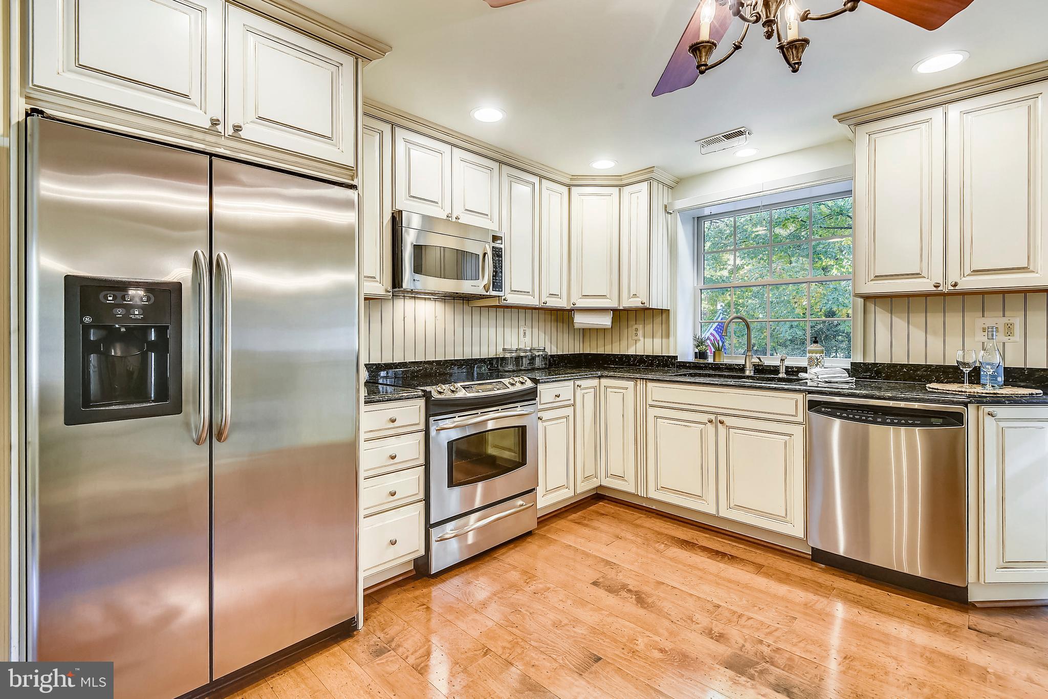 7978 Holly Road Pasadena, MD 21122 - Photo 1 of 29 Upgraded cabinets, appliances & granite