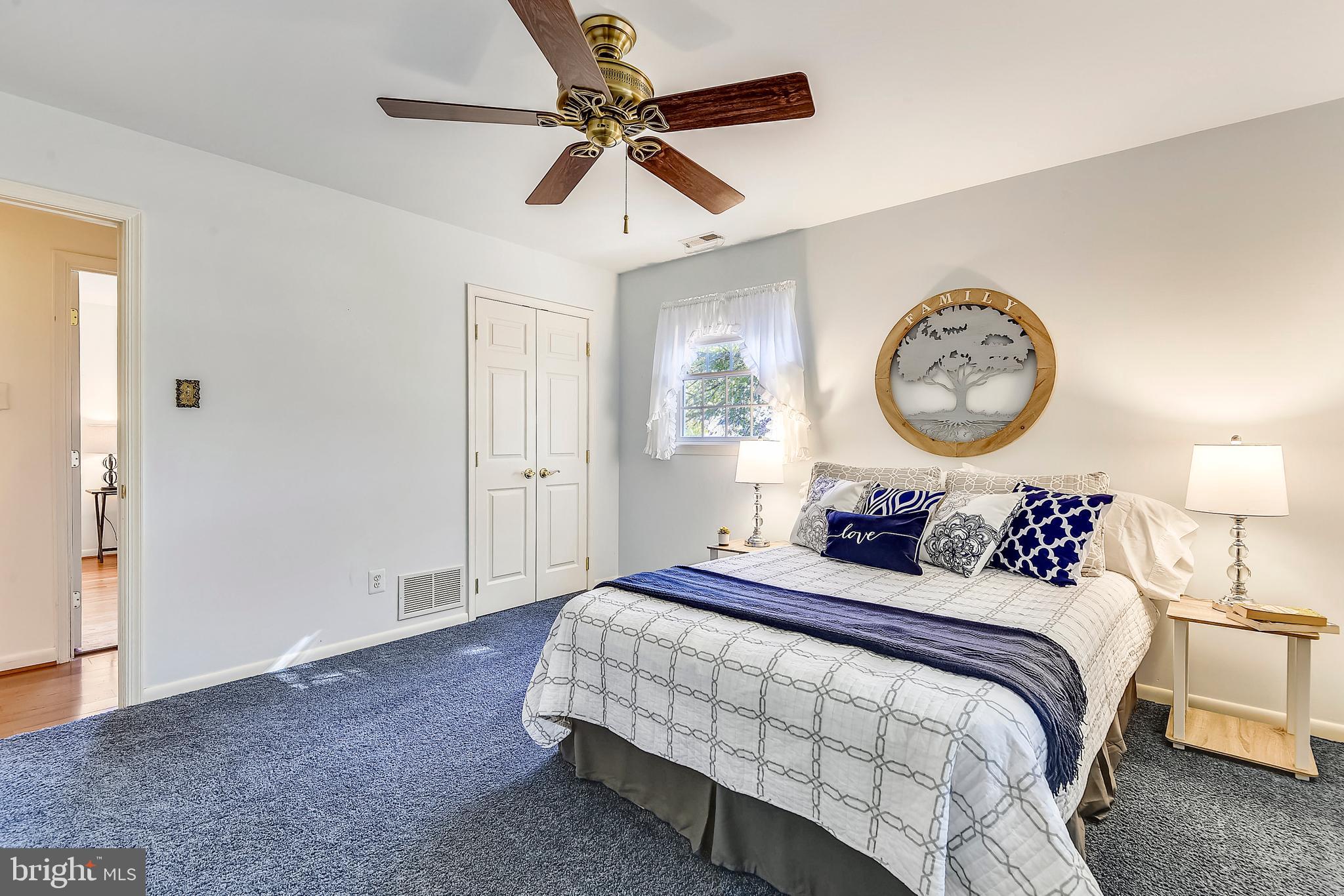 7978 Holly Road Pasadena, MD 21122 - Photo 15 of 29 Owner's Suite- alt view