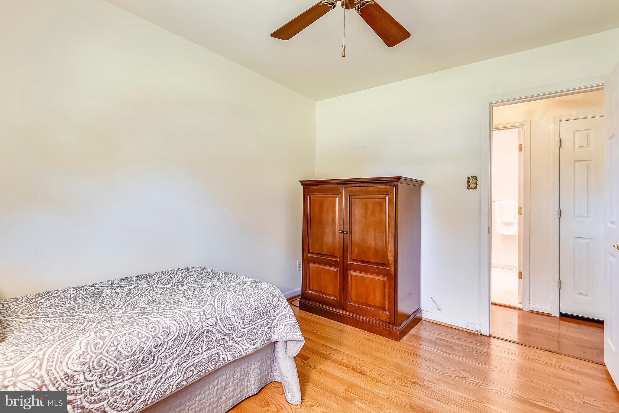 7978 Holly Road Pasadena, MD 21122 - Photo 20 of 29 Bedroom 3 - Alt View