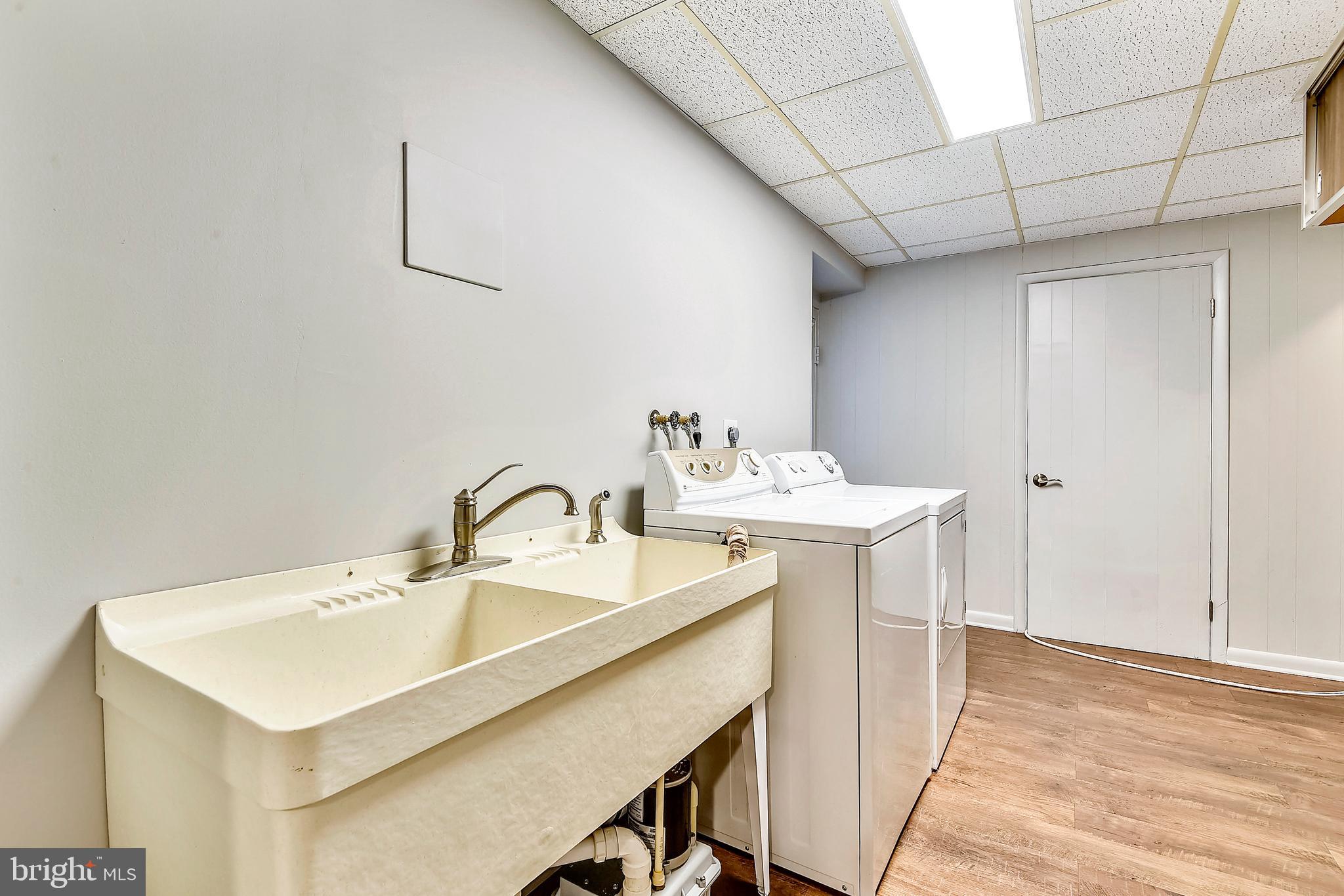 7978 Holly Road Pasadena, MD 21122 - Photo 23 of 29 Laundry Room