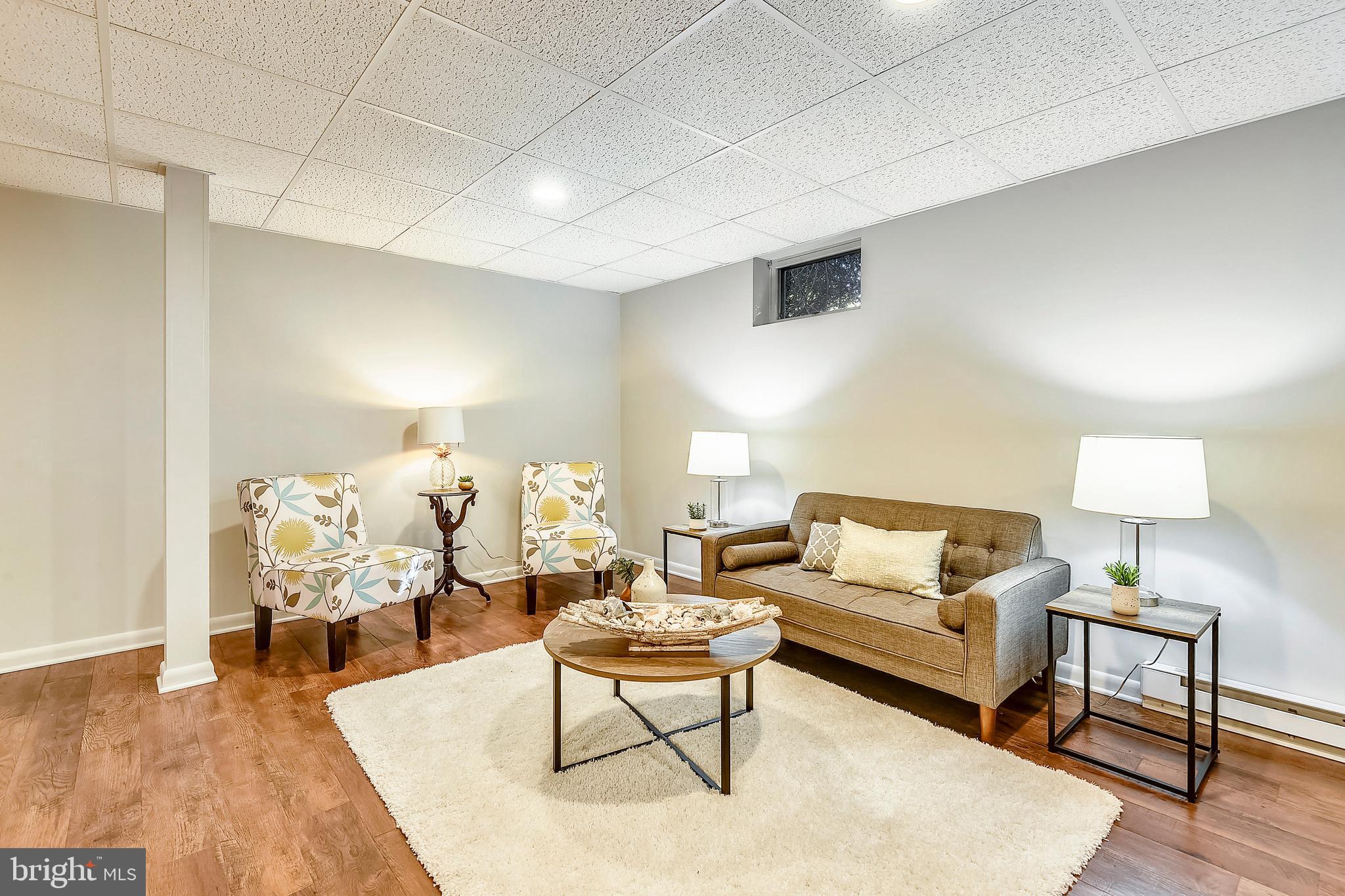 7978 Holly Road Pasadena, MD 21122 - Photo 5 of 29 Family Room