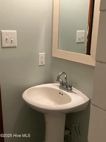 $250,000 | 617 Grimes Road, Washington, NC 27889