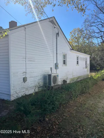 $250,000 | 617 Grimes Road, Washington, NC 27889