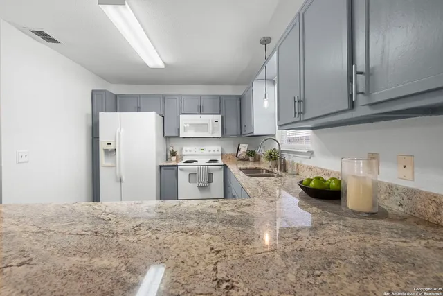 $286,000 | 121 South Plant Avenue, Unit 102, Boerne, TX 78006