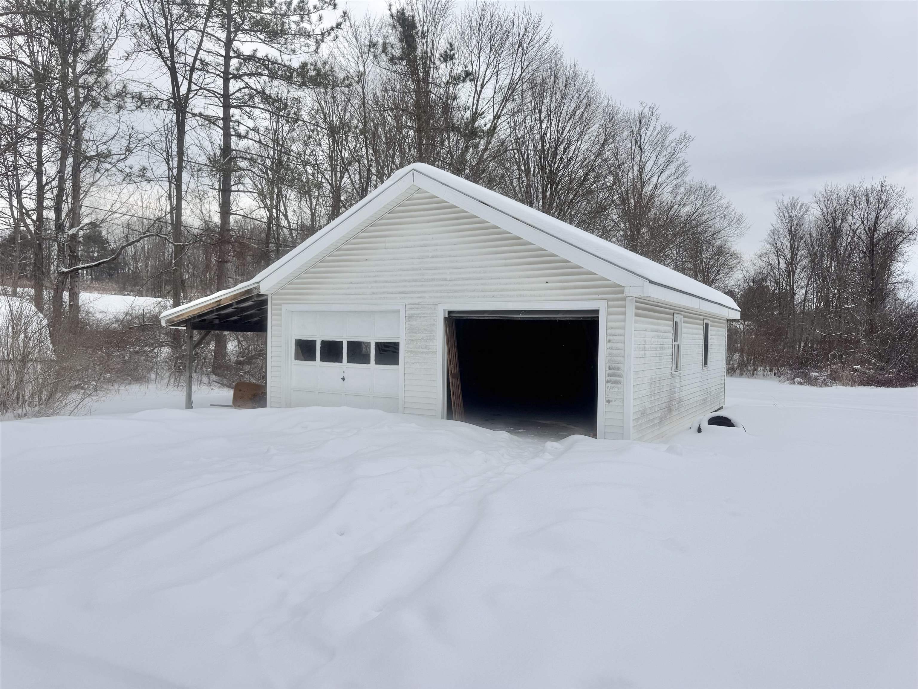1645 Vermont Rte 67 East Shaftsbury, VT 05257 - Photo 4 of 20