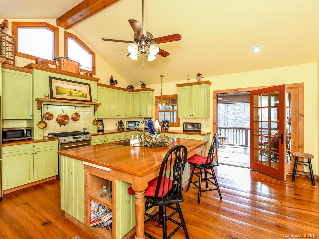 99 Piney Pointe Ln Mill Spring Mill Spring, NC 28756 - Photo 5 of 34